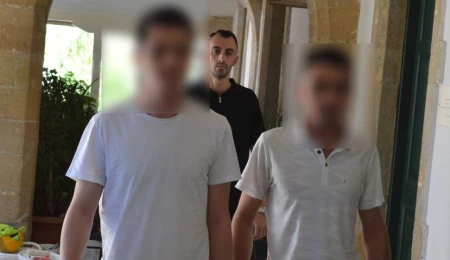 2 gram uyuşturucu ile yakalandılar: 3 gün tutuklu kalacaklar