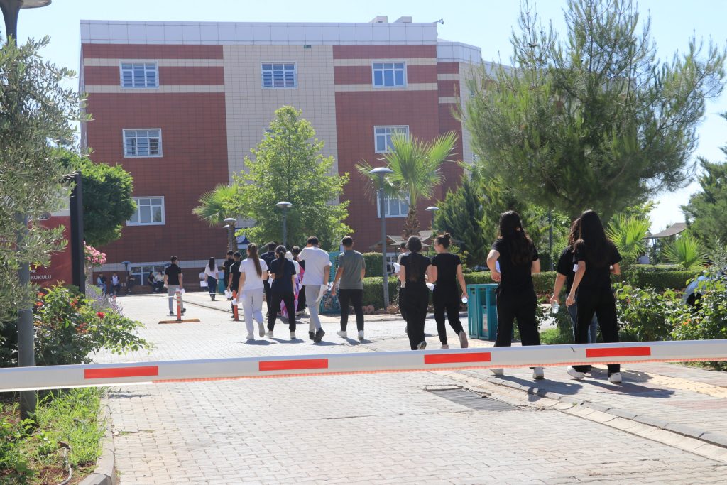 YKS’nin ilk oturumu TYT sona erdi… AYT ve YDT oturumları yarın