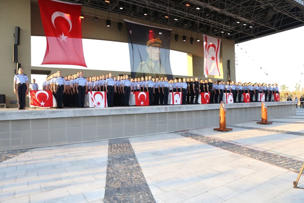 175 polis ve 25 itfaiye memuru yemin ederek göreve başladı