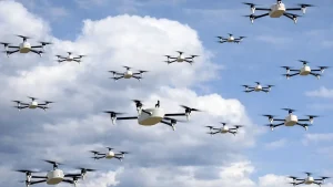 Havada Şarj Olabilen Drone Sürüsü 7/24 Görev Yapacak