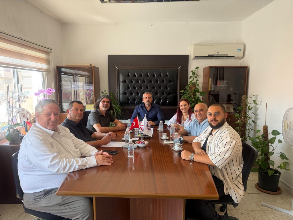 Bağımsızlık Yolu, Hür-İş Federasyonu’nu ziyaret etti