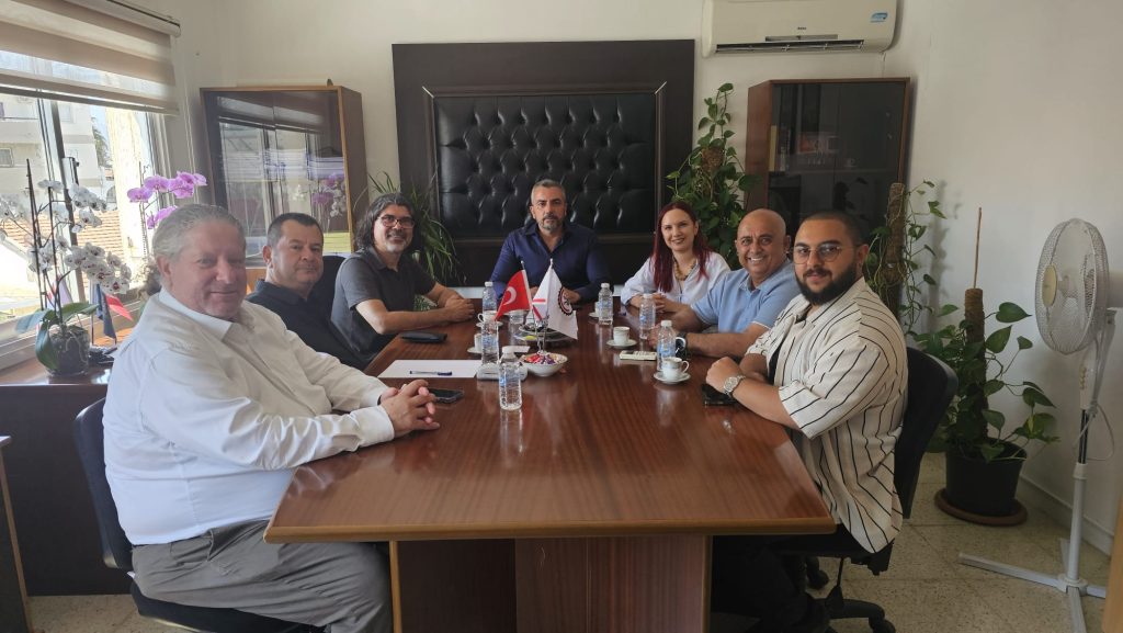 Bağımsızlık Yolu’ndan Hür-İş’e ziyaret