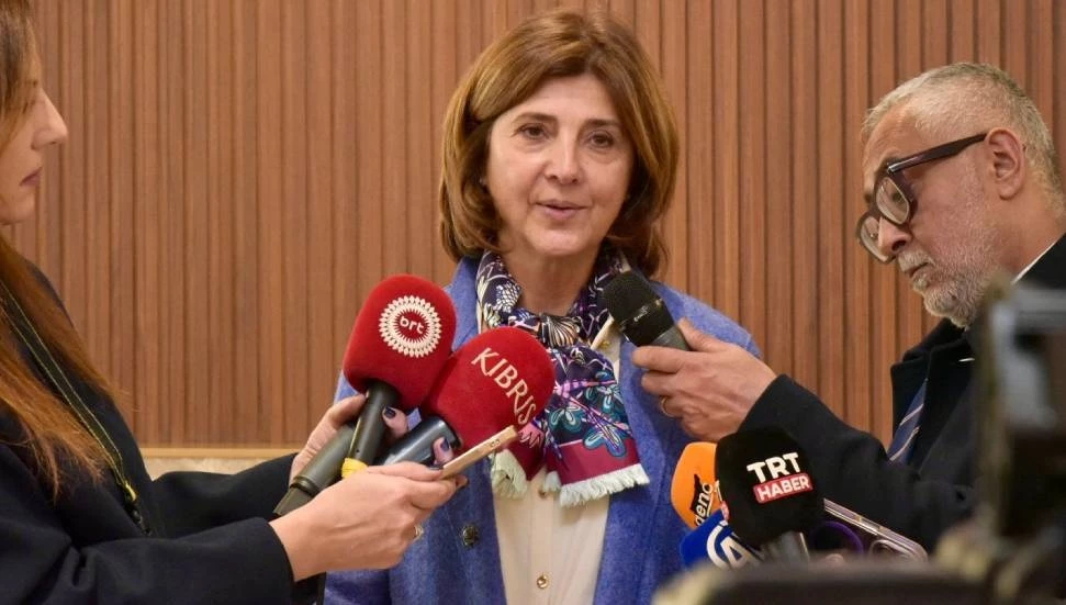 Fileleftheros: Holguin, Temmuz sonu Kıbrıs’a geliyor; 5+1’in koşulları ortaya çıkacak
